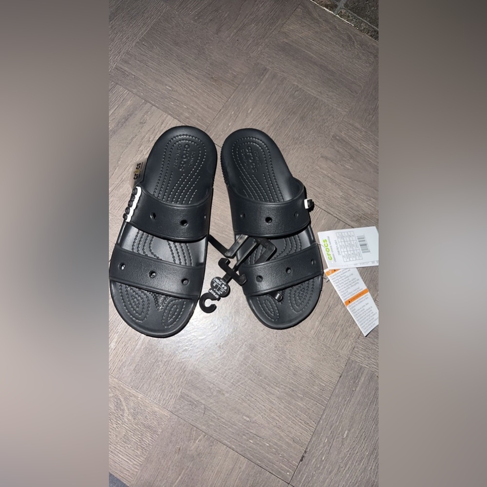 Womens or Mens crocs size 5m 7w